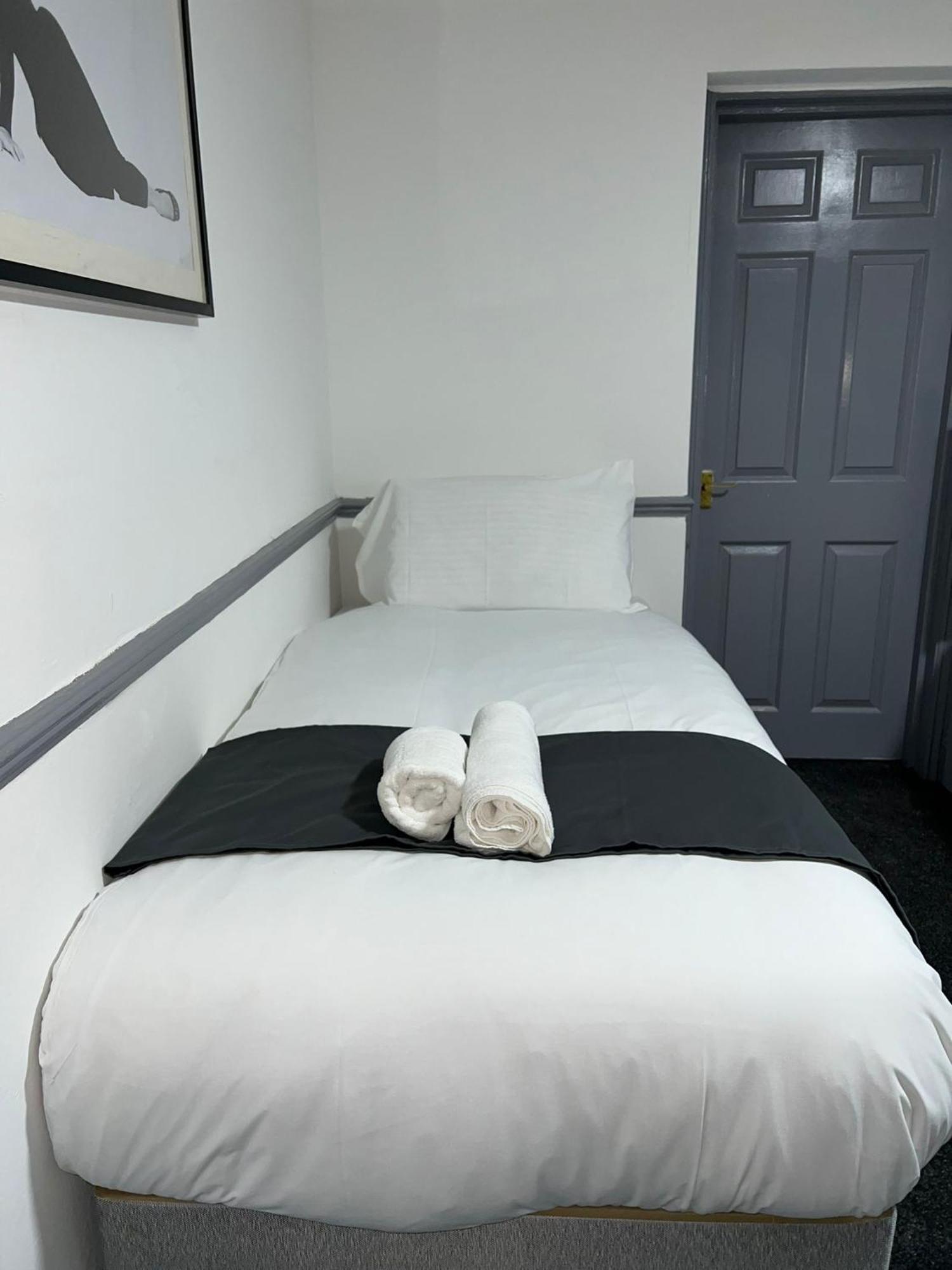 Oyo Greenway 3* Uxbridge